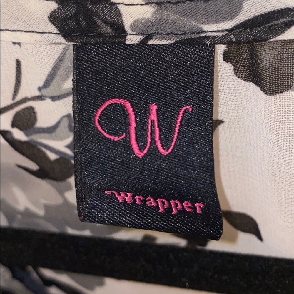 Wrapper Top - Picture 4 of 5